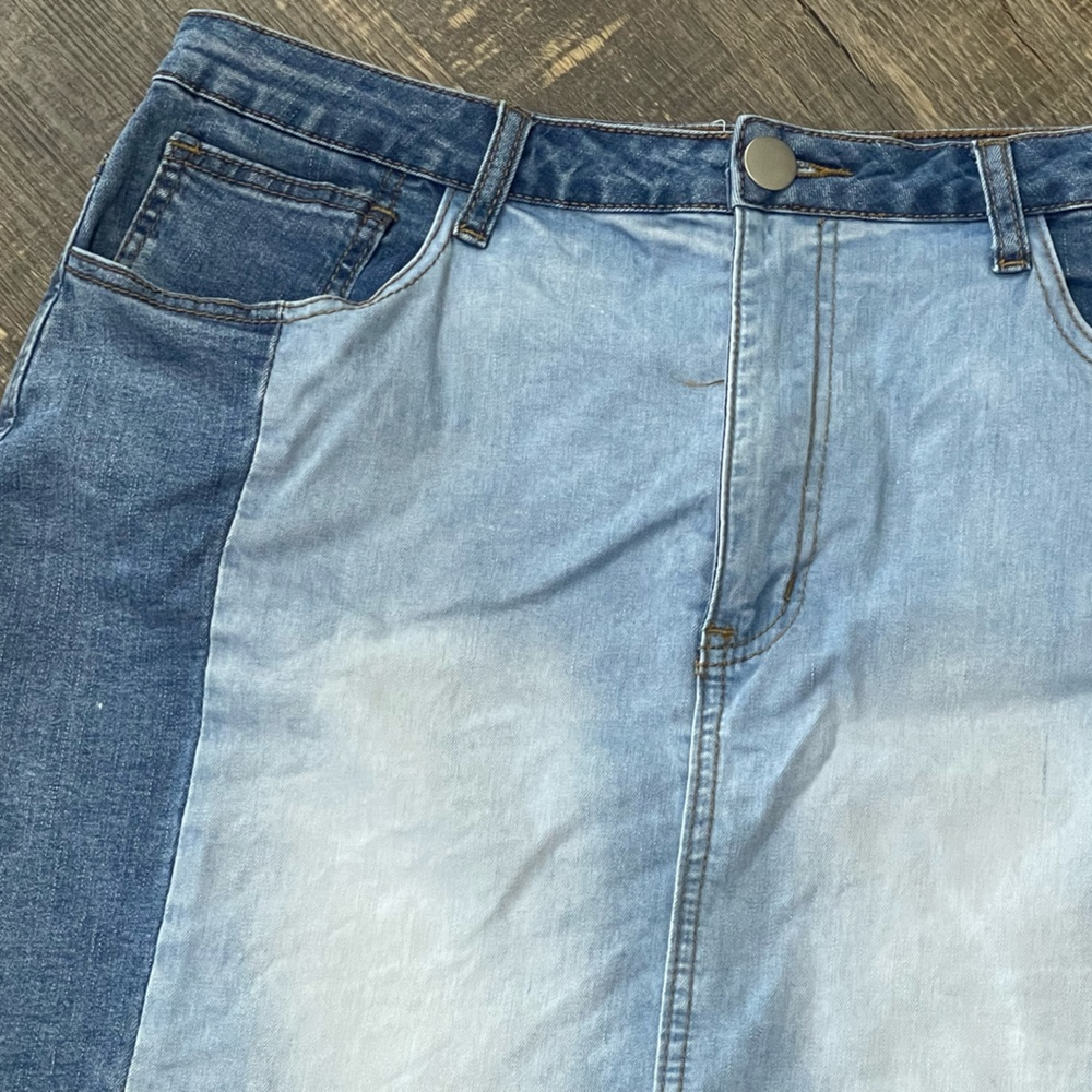 Women’s Jean Skirt - Picture 2 of 6